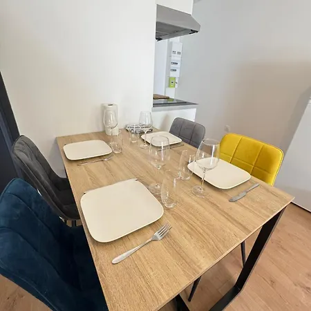 Logement 5 Parking Prive Gratuit Sous Video Surveillance *