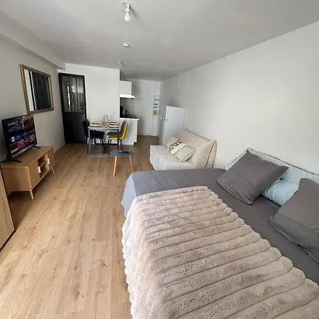 Logement 5 Parking Prive Gratuit Sous Video Surveillance